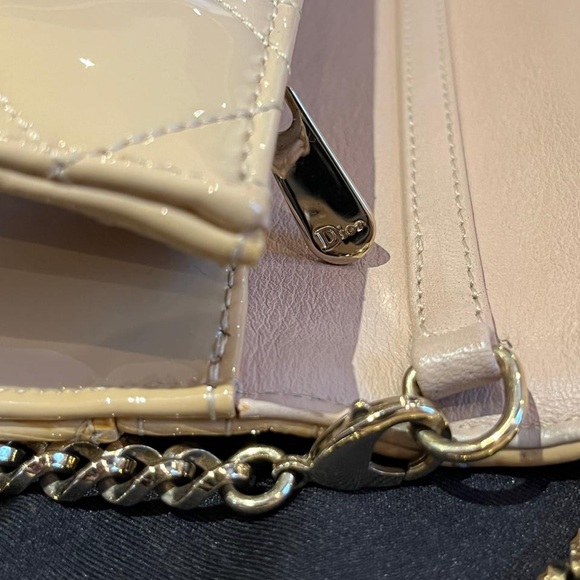 CHRISTIAN DIOR
Small Cannage Miss Dior Bag in Excellent Gently Used Condition. - Picture 11 of 15